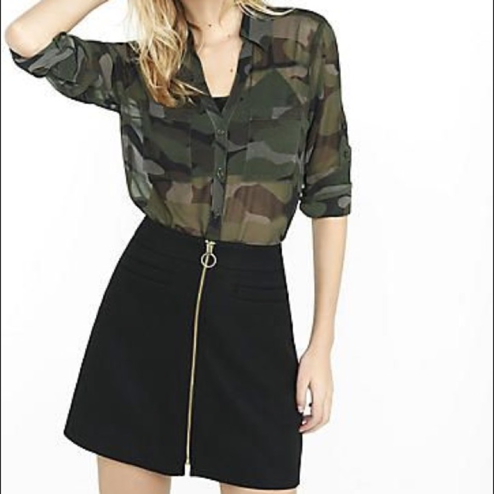 EUC Express camo button down portofino top xs